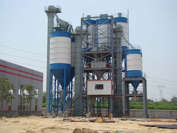Daily maintenance work of large dry mortar production line